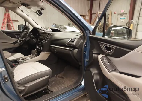 2019 Subaru Forester Premium из США, поврежденный, VIN JF2SKAGCXKH504800